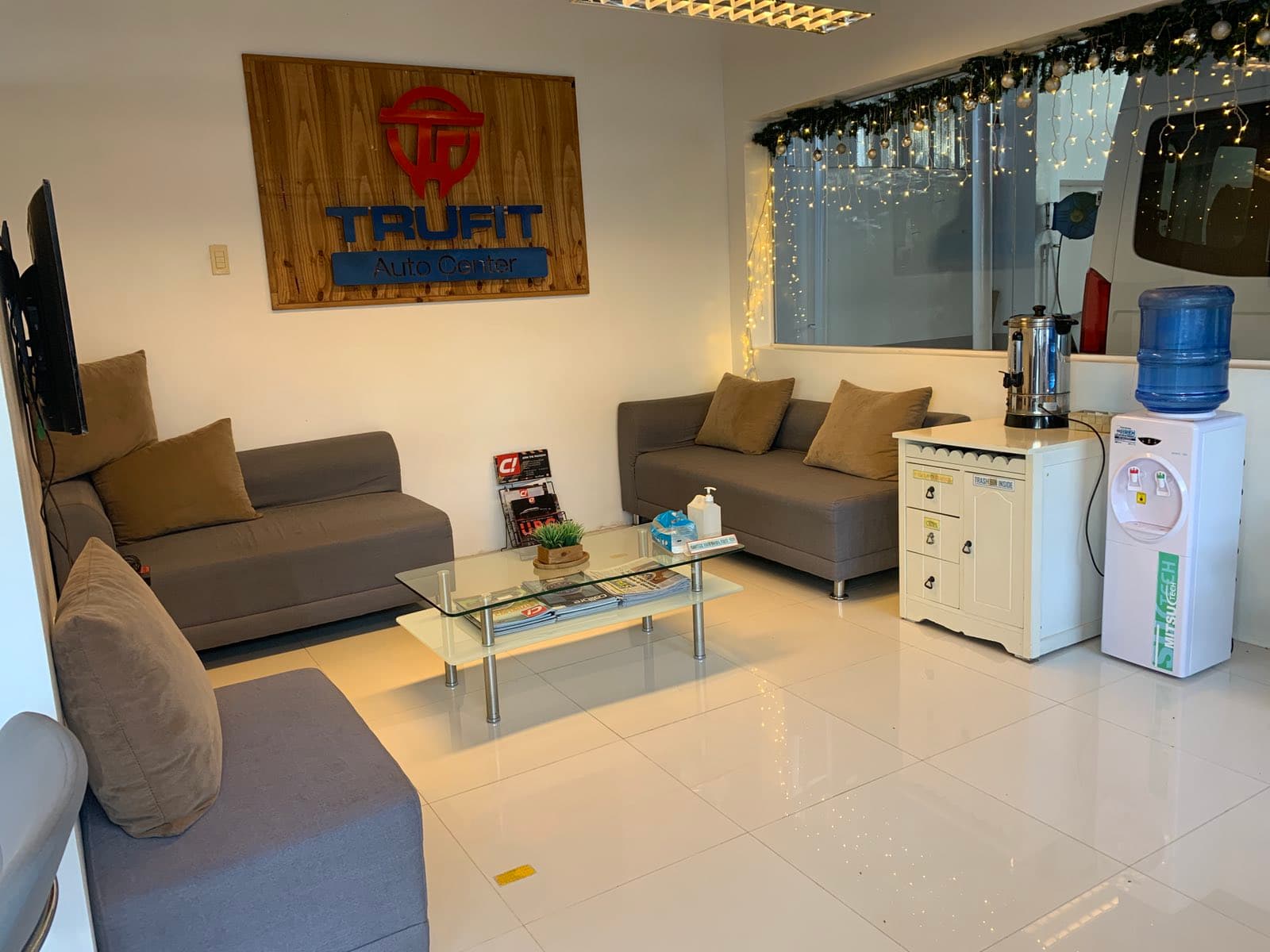 Trufit Auto Center Lounge